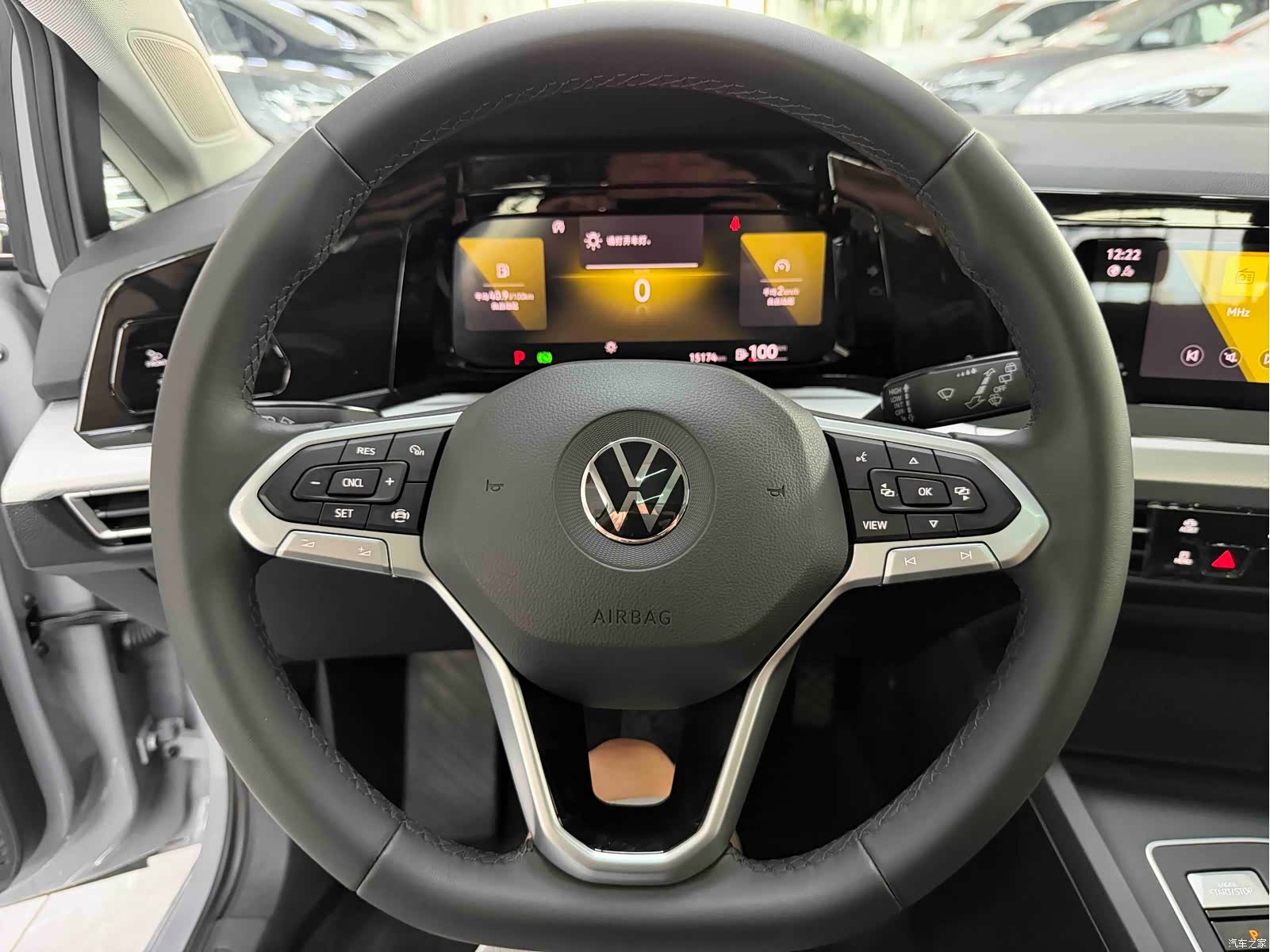Volkswagen Golf, 2023 11