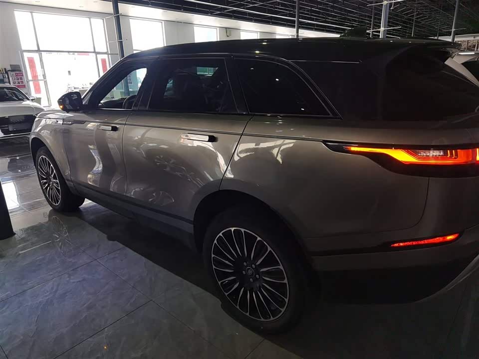 Land Rover Range Rover Star Pulse