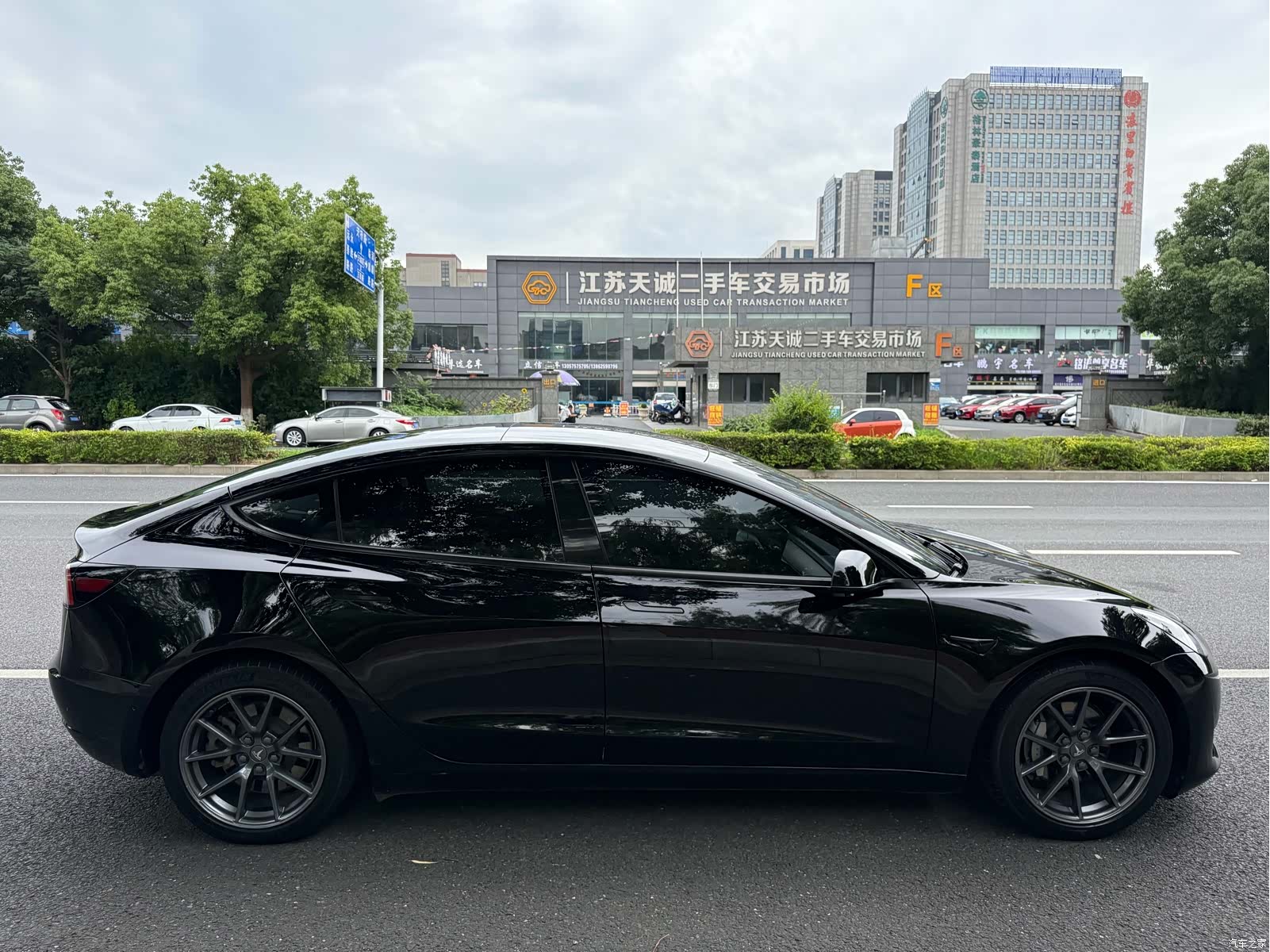 Tesla Model 3, 2022 6