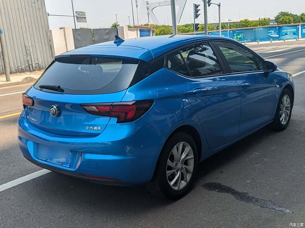 Buick Verano, 2017 13