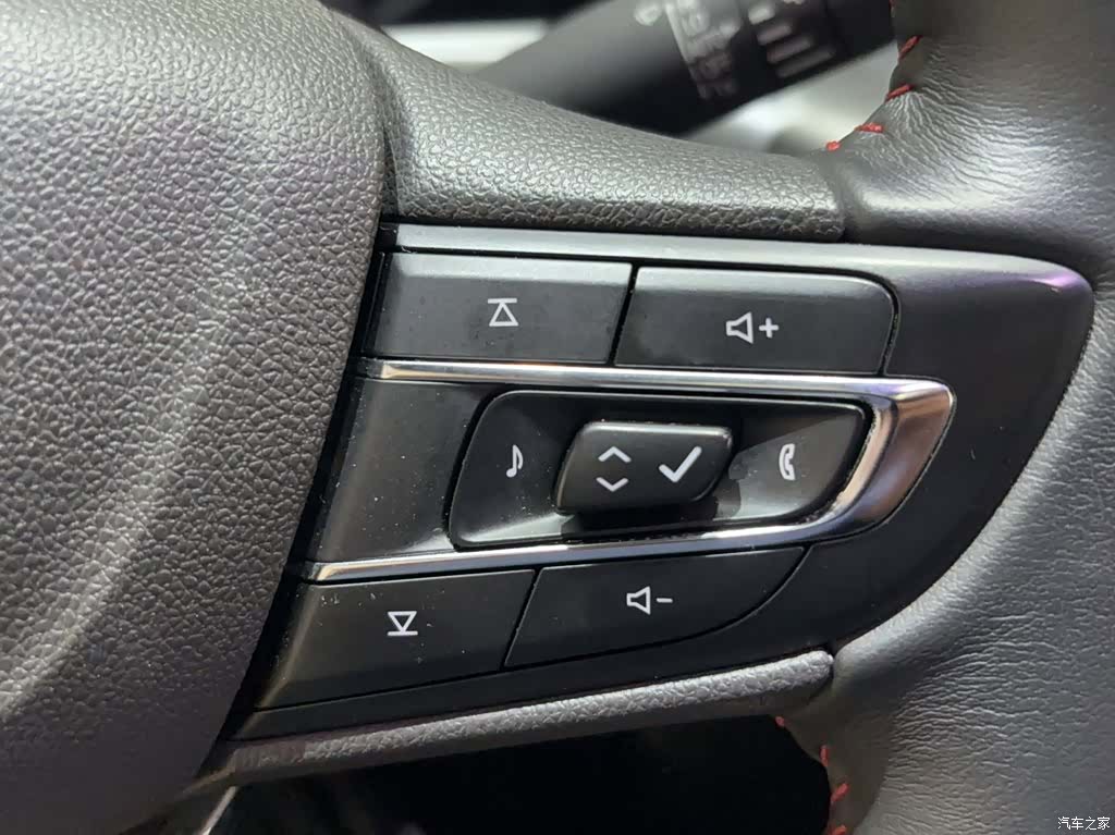 Buick Verano, 2023 15