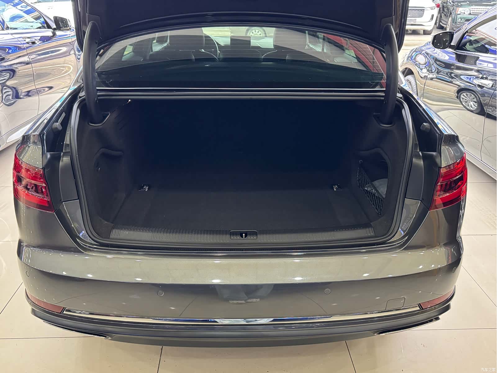 Audi A4L, 2019 18