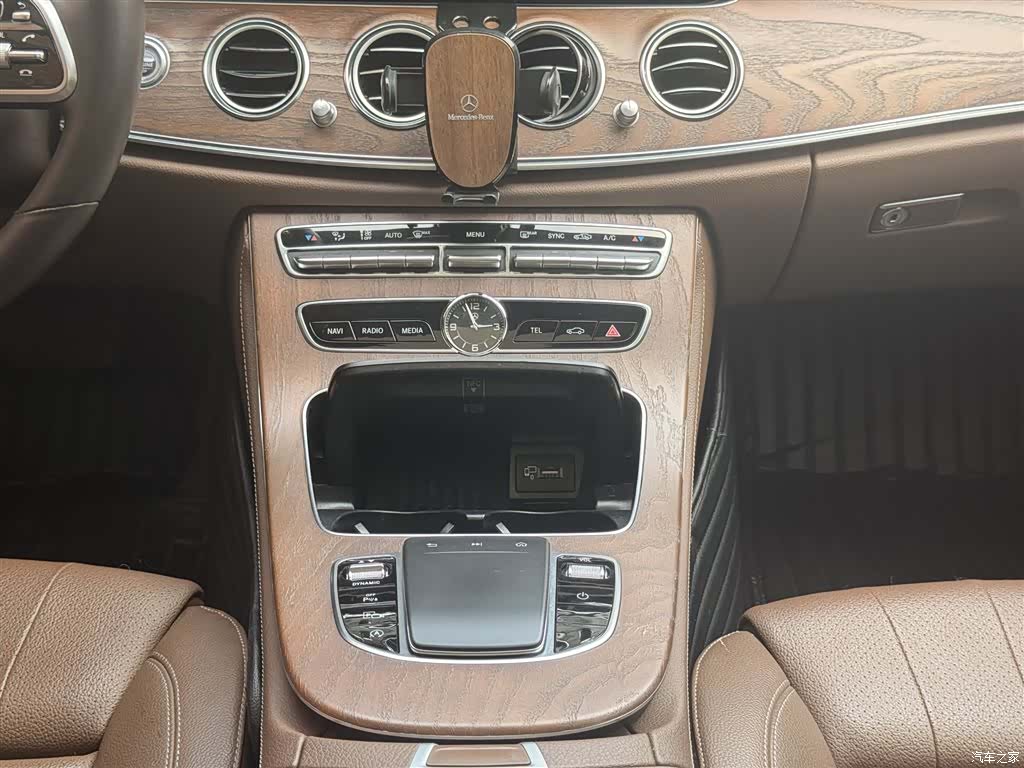 Mercedes-Benz E-Class, 2020 10