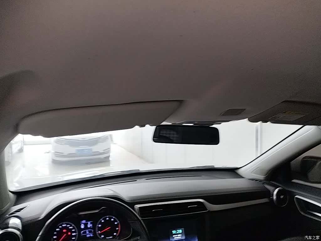 MG ZS, 2018 18