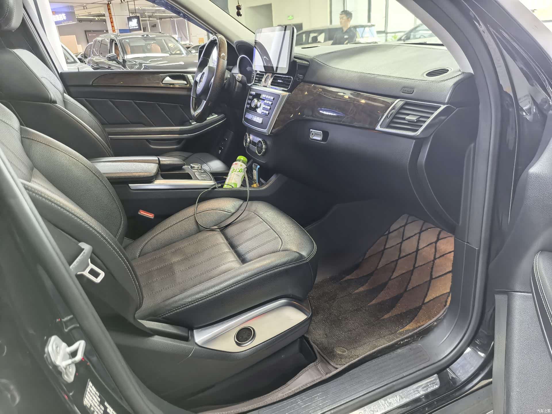Mercedes-Benz GL-Class, 2015 14