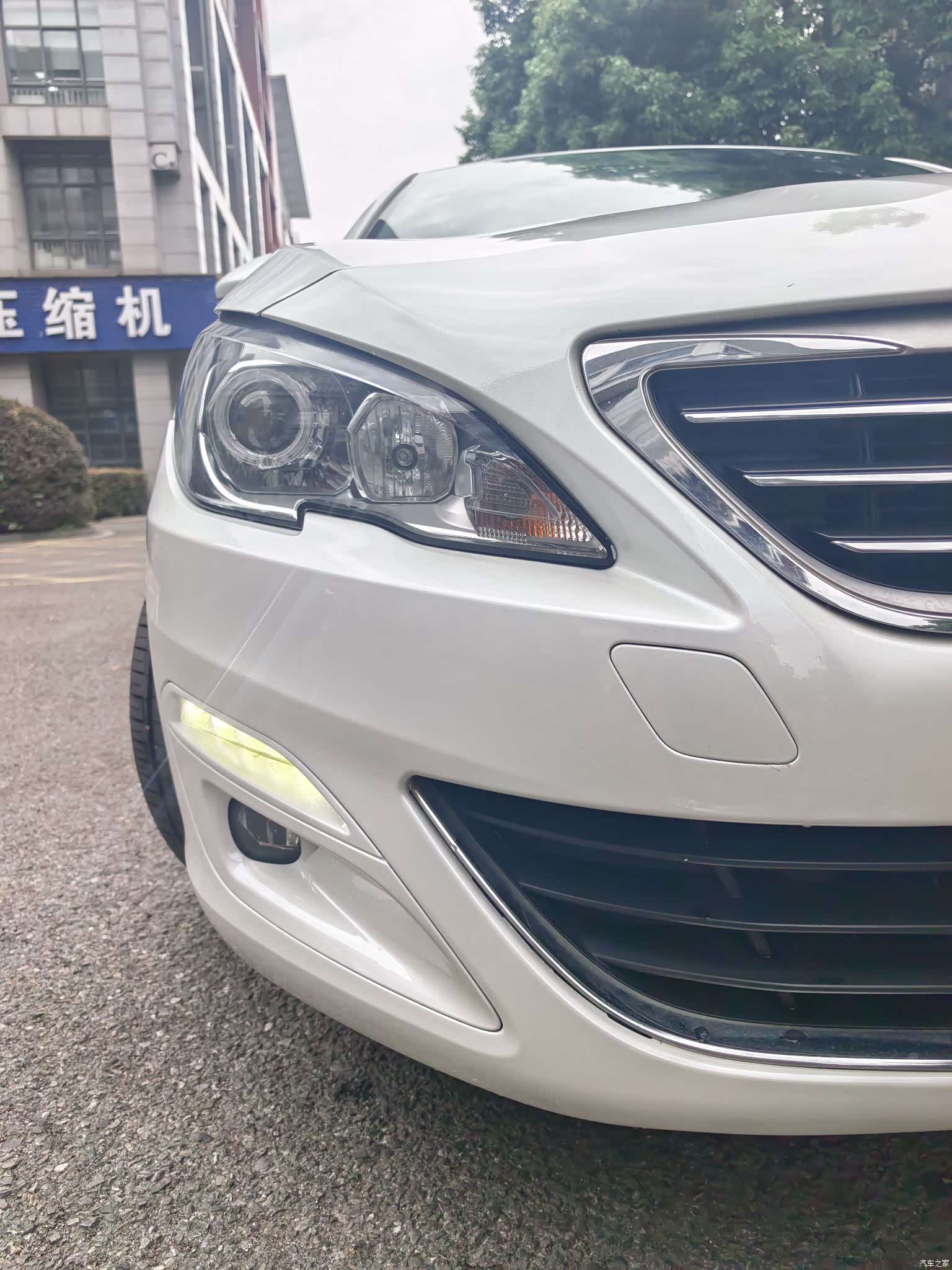 Peugeot 408, 2015 4