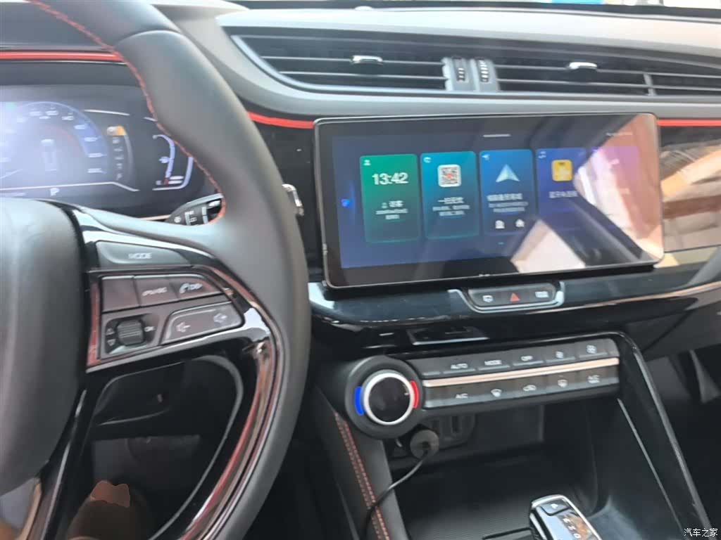 DongFeng AX7, 2022 10