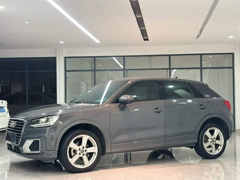 Audi Q2L
