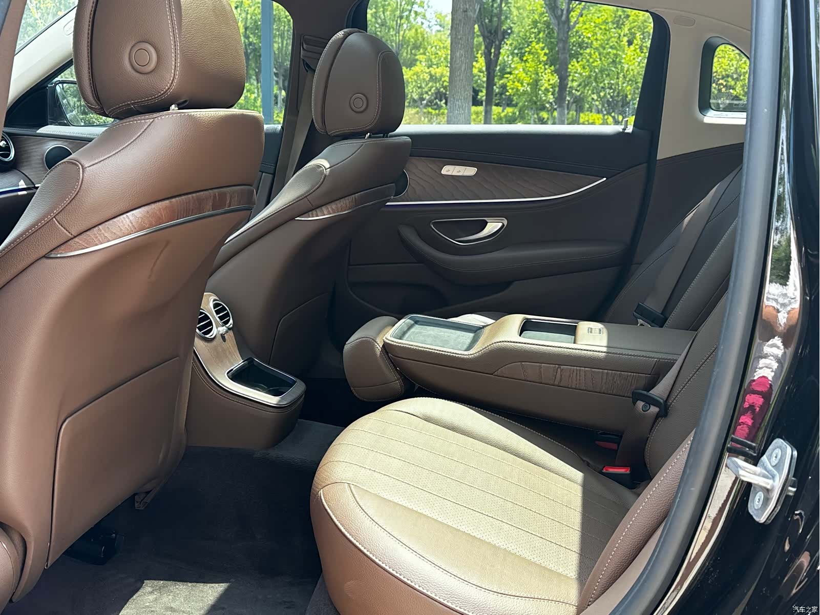 Mercedes-Benz E-Class, 2021 18