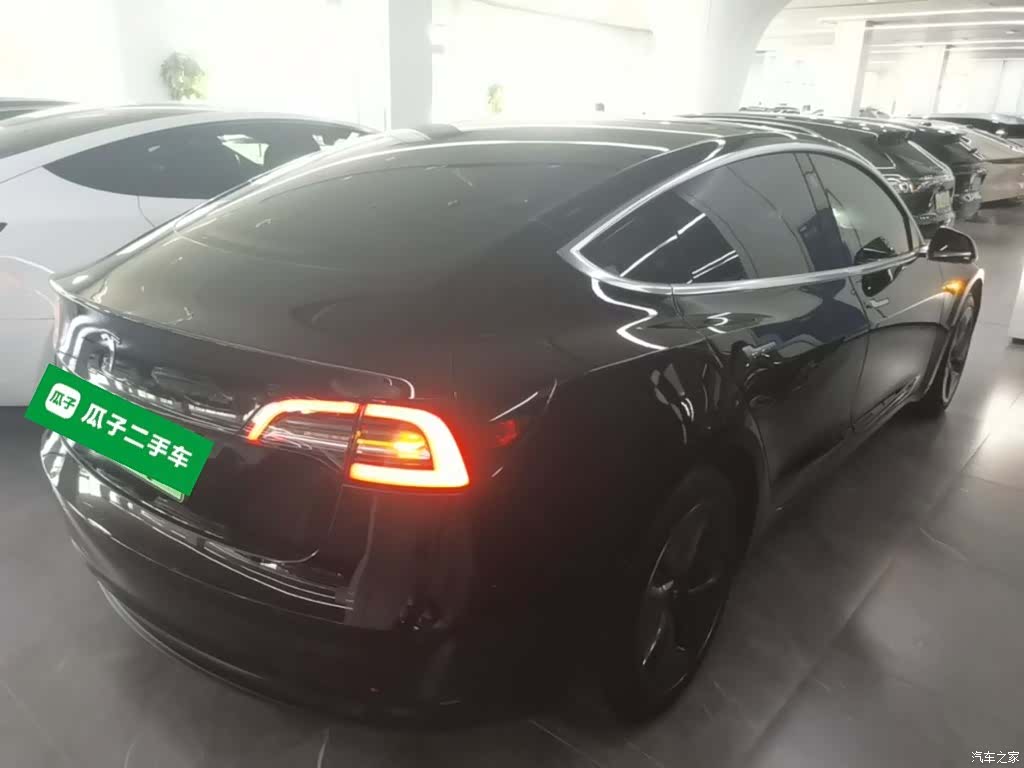 Tesla Model 3, 2020 7