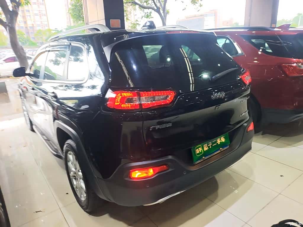 Jeep Cherokee, 2019 все фото
