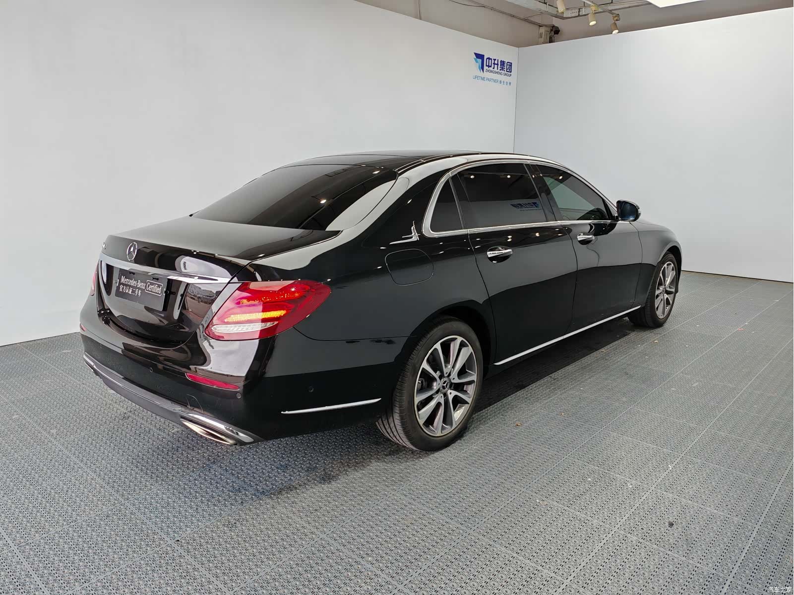 Mercedes-Benz E-Class, 2019 6
