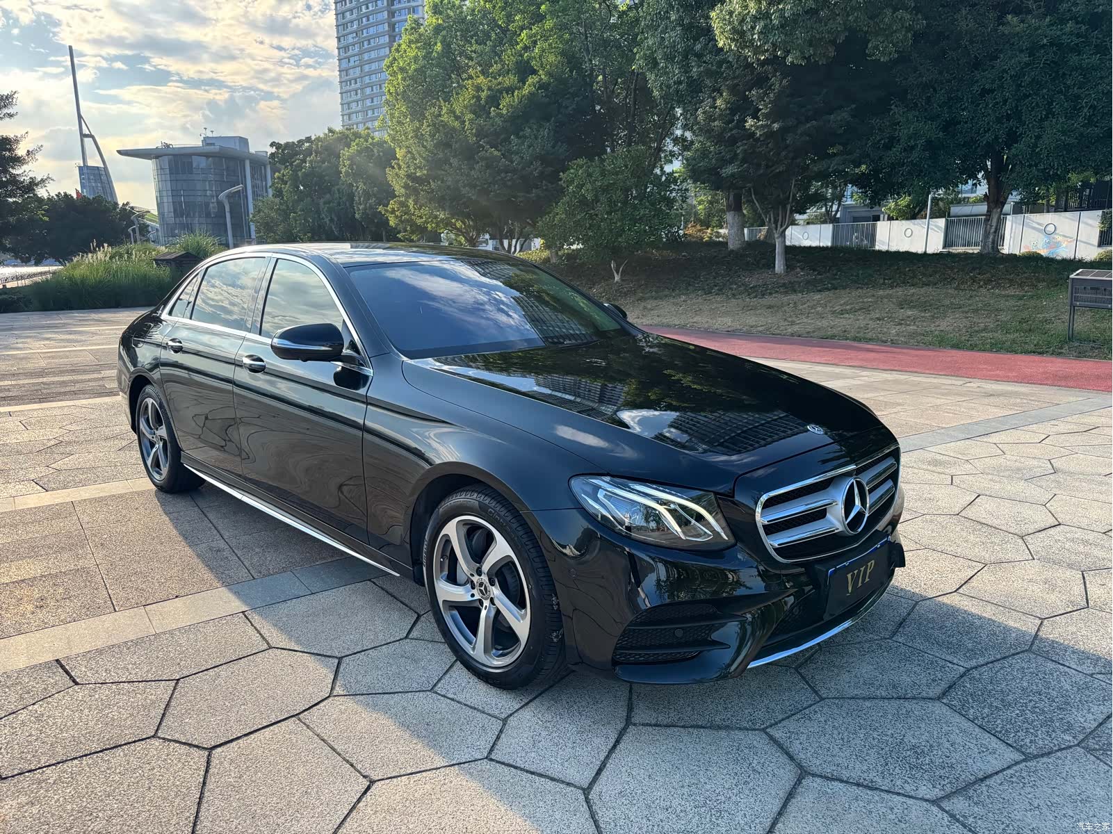 Mercedes-Benz E-Class, 2019 3