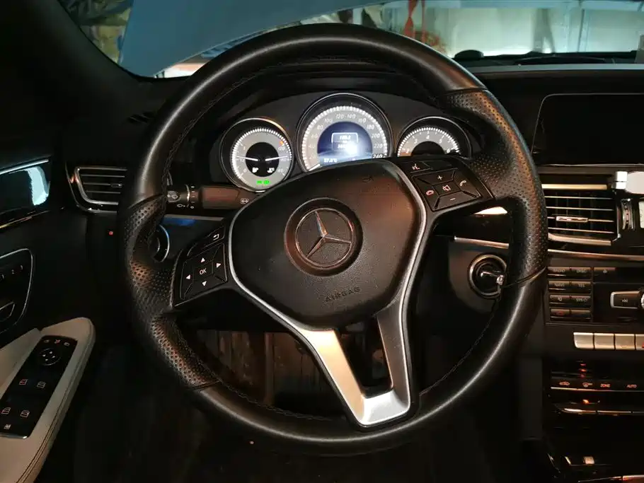 Mercedes-Benz E-class Mercedes-Benz E-class