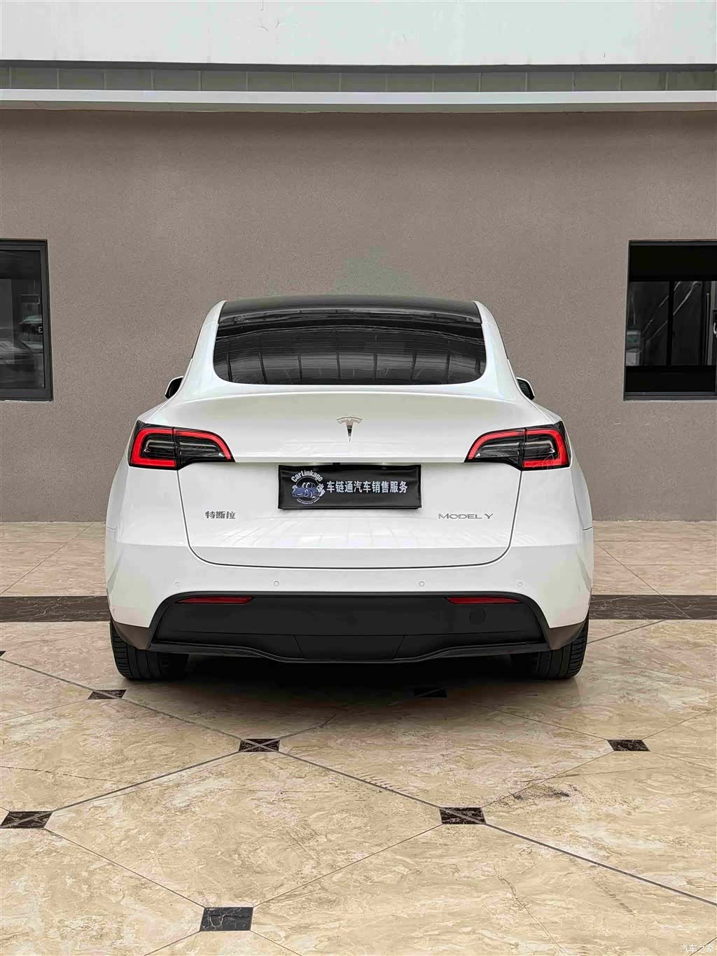 Tesla Model Y, 2021 12