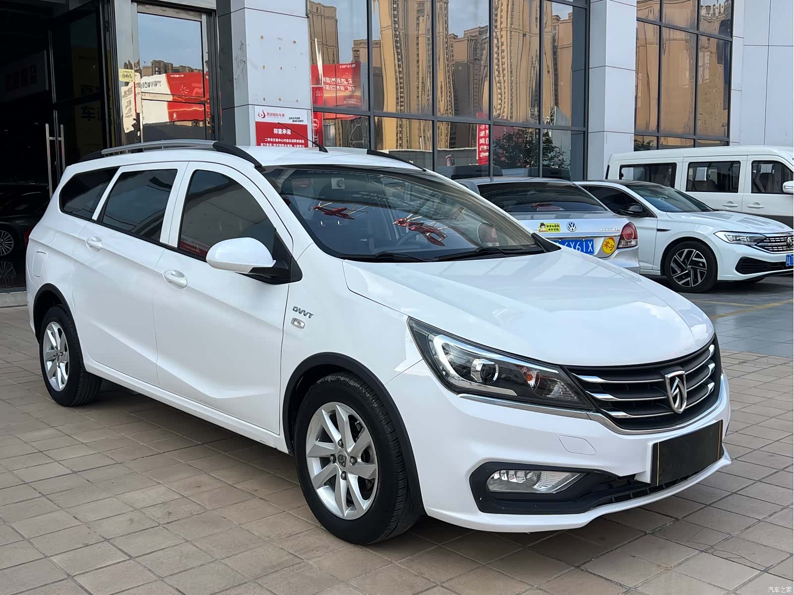 Wuling 310W, 2017 3