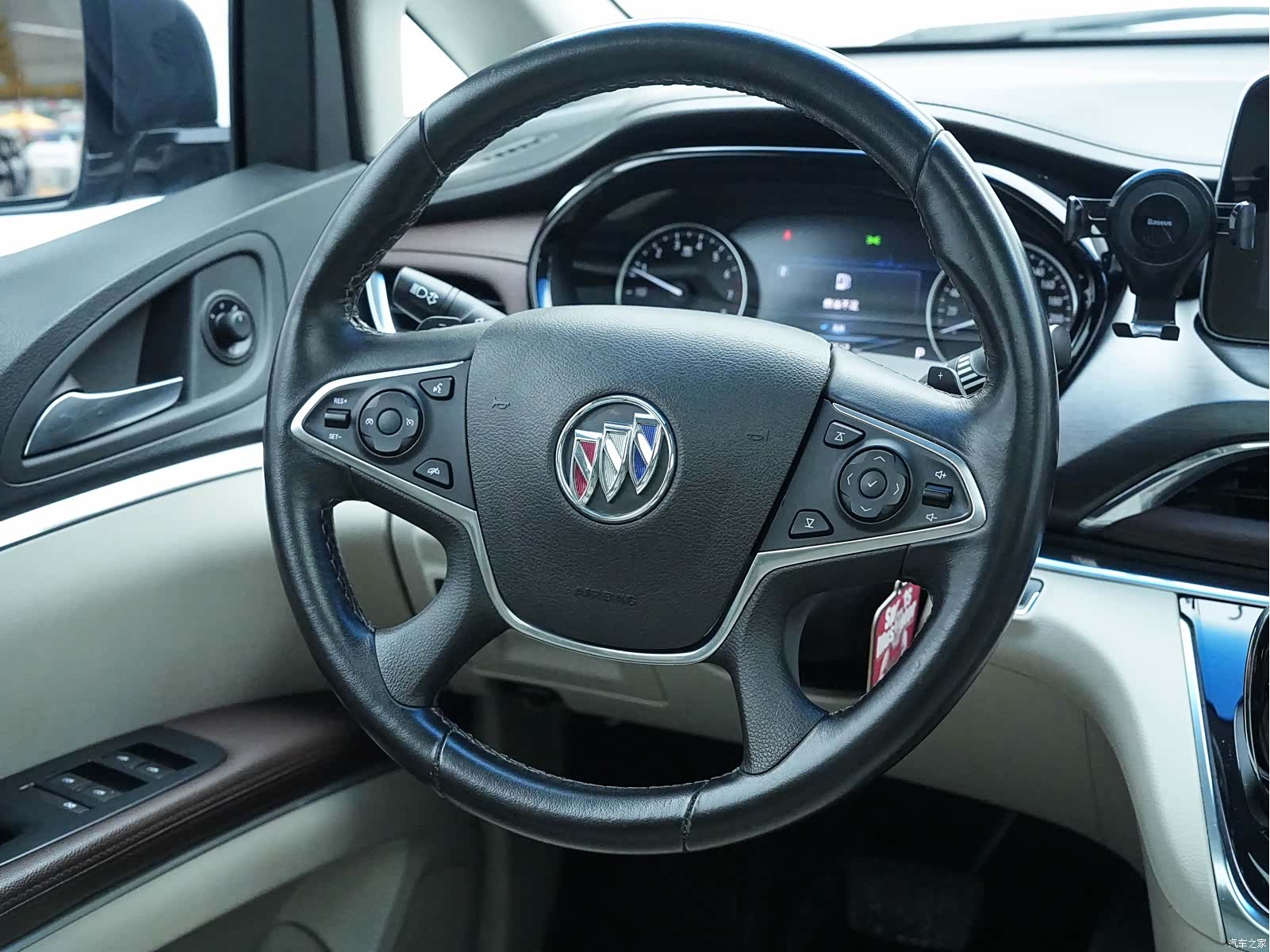 Buick GL8, 2020 10