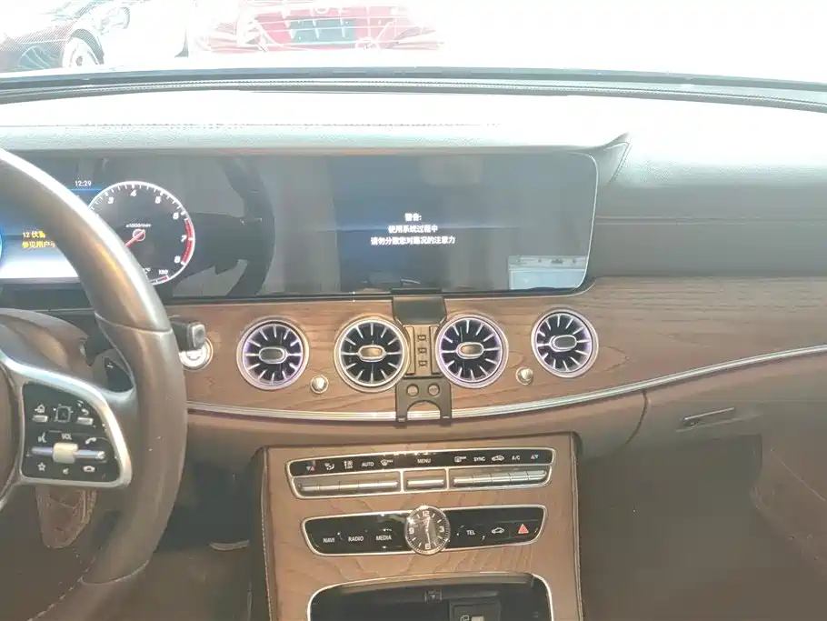 Mercedes-Benz E-class Mercedes-Benz E-class
