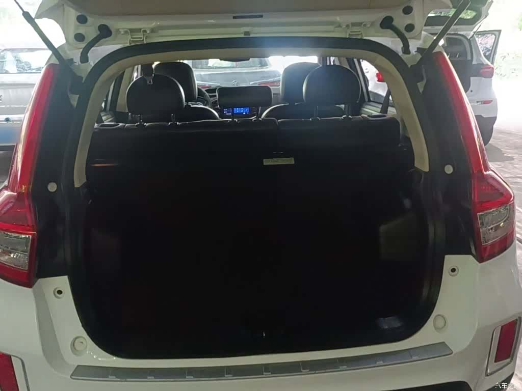 Geely X6, 2017 15
