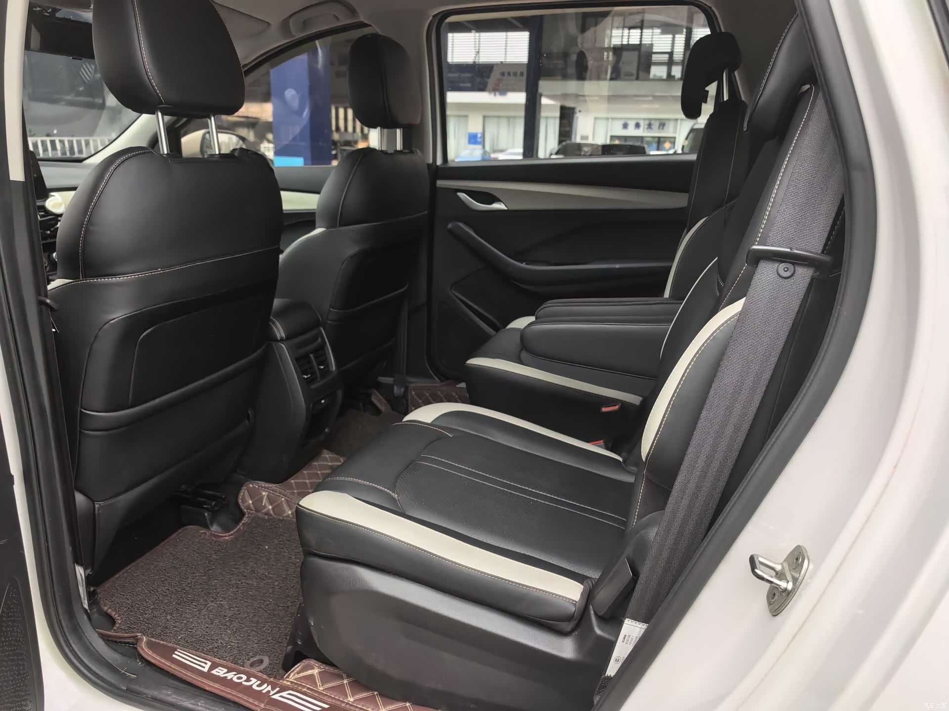 Wuling 360, 2020 9