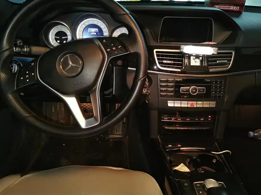 Mercedes-Benz E-class Mercedes-Benz E-class