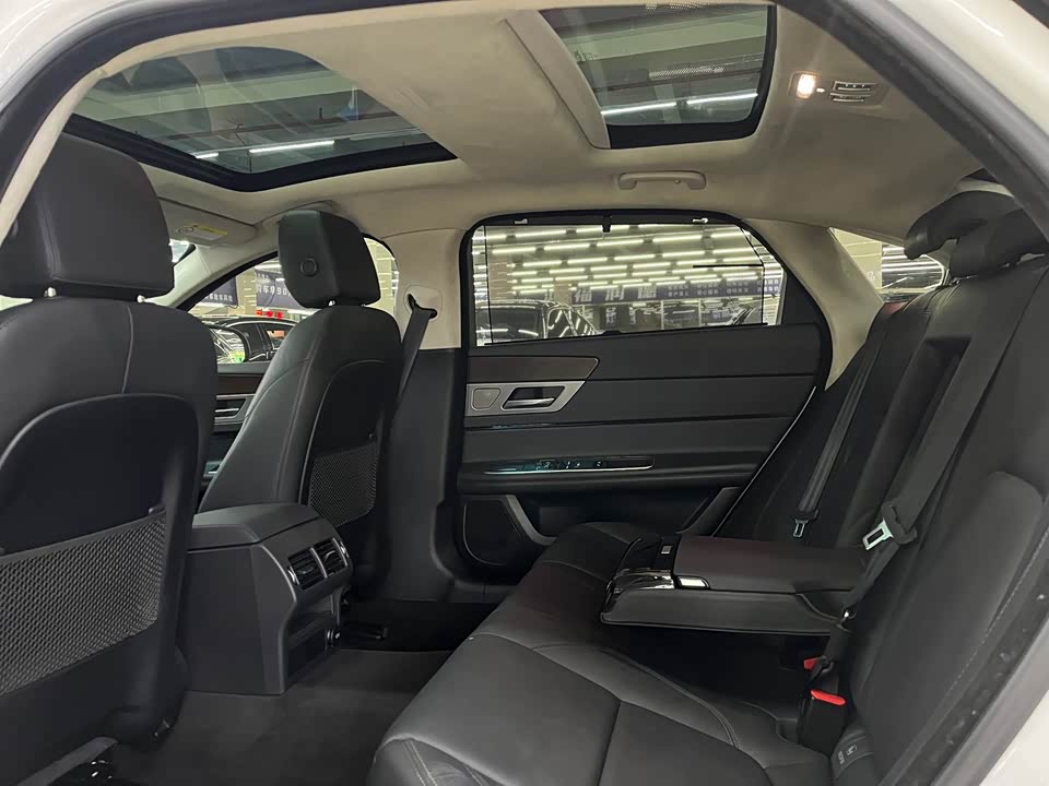 Jaguar XFL Jaguar XFL
