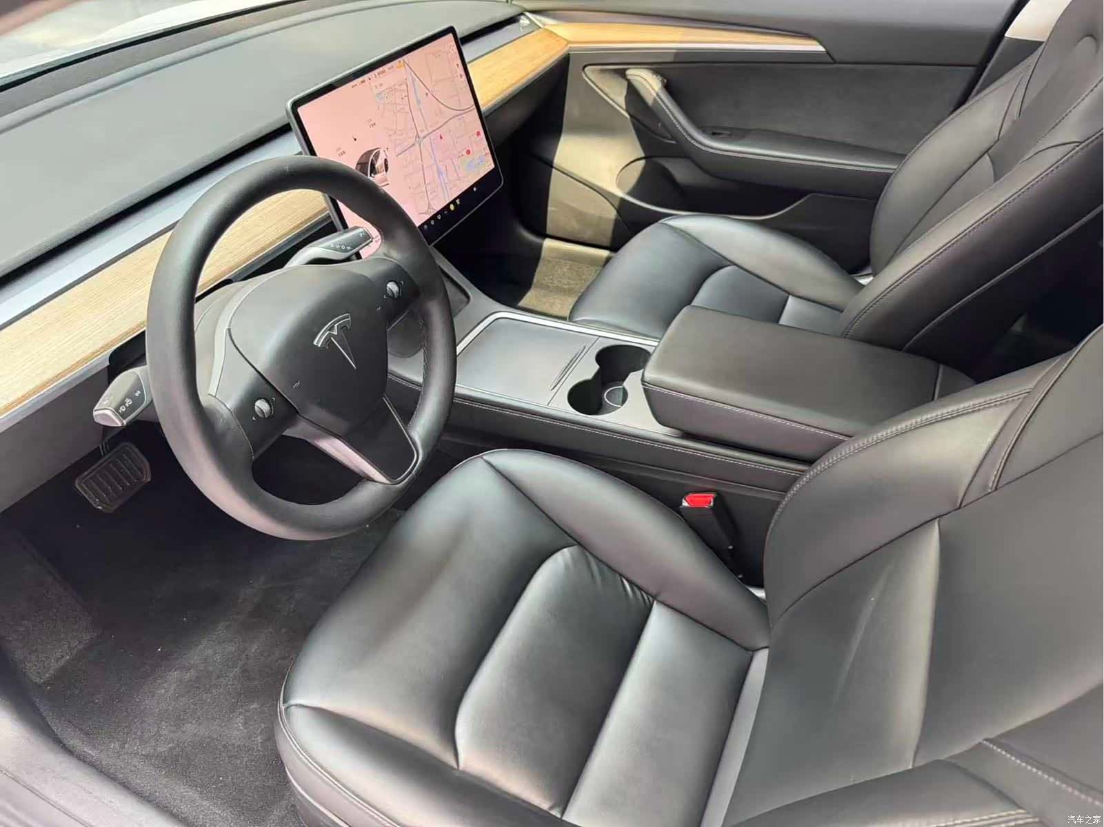 Tesla Model 3, 2022 11