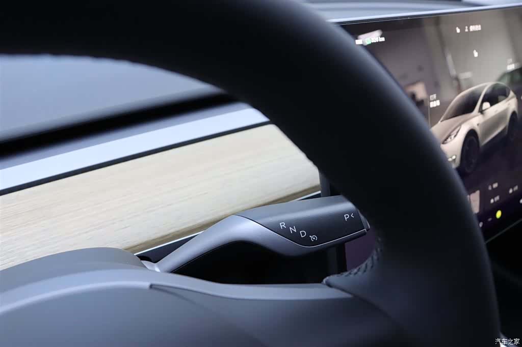 Tesla Model Y, 2022 7