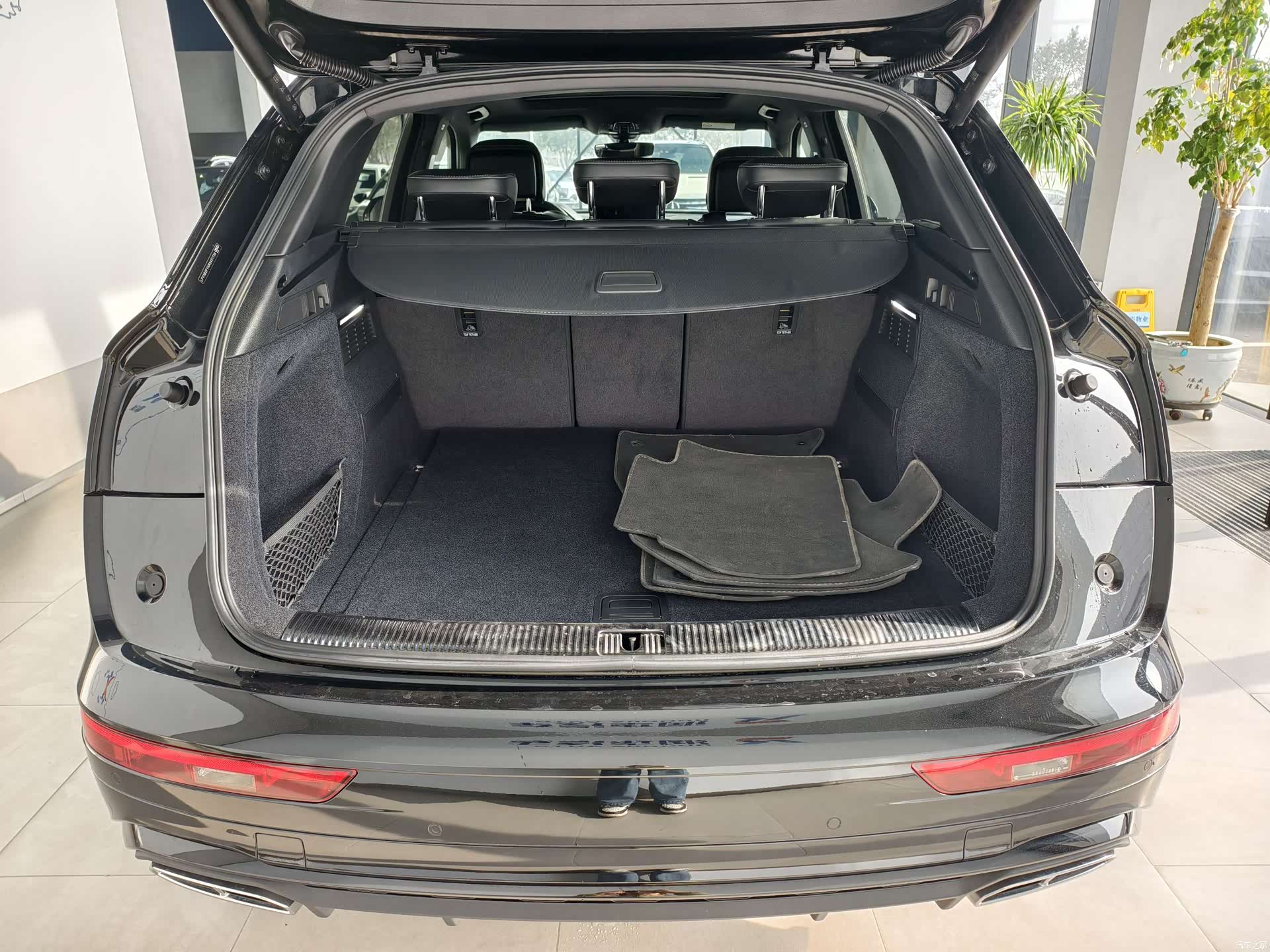 Audi Q5L, 2025 15