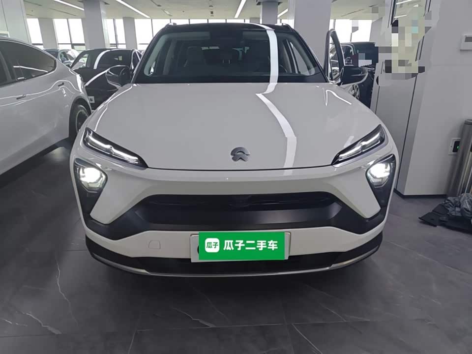 NIO ES6