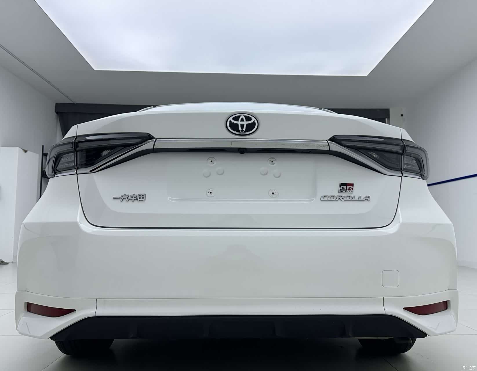 Toyota Corolla, 2022 все фото