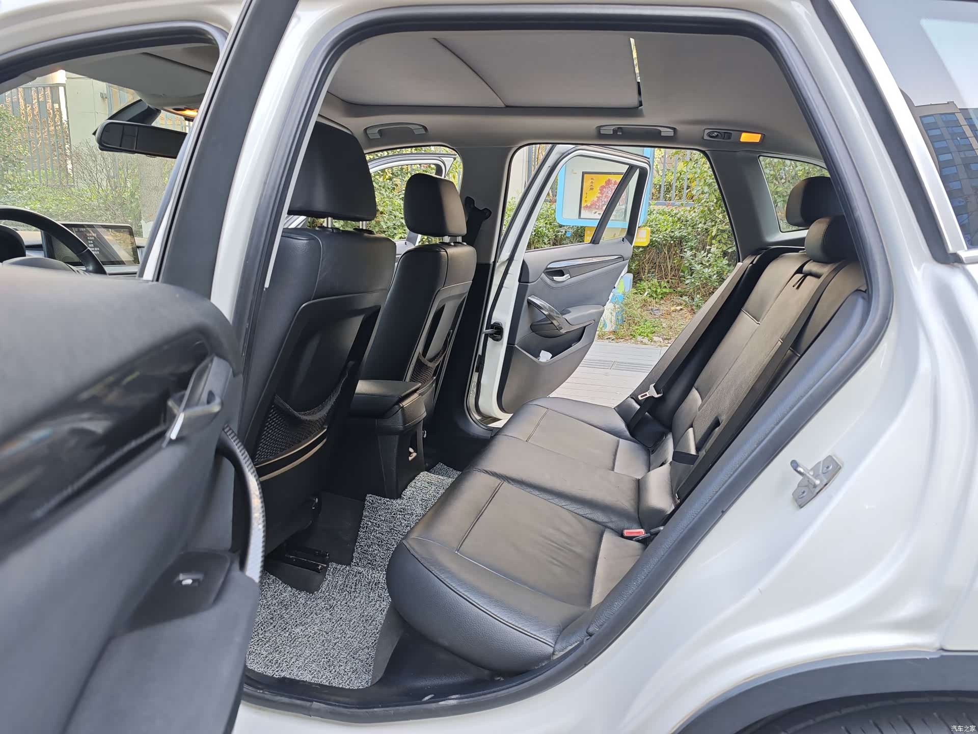 BMW X1, 2011 12
