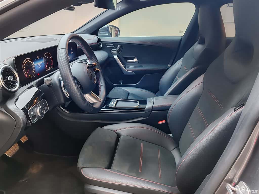 Mercedes-Benz CLA, 2025 8