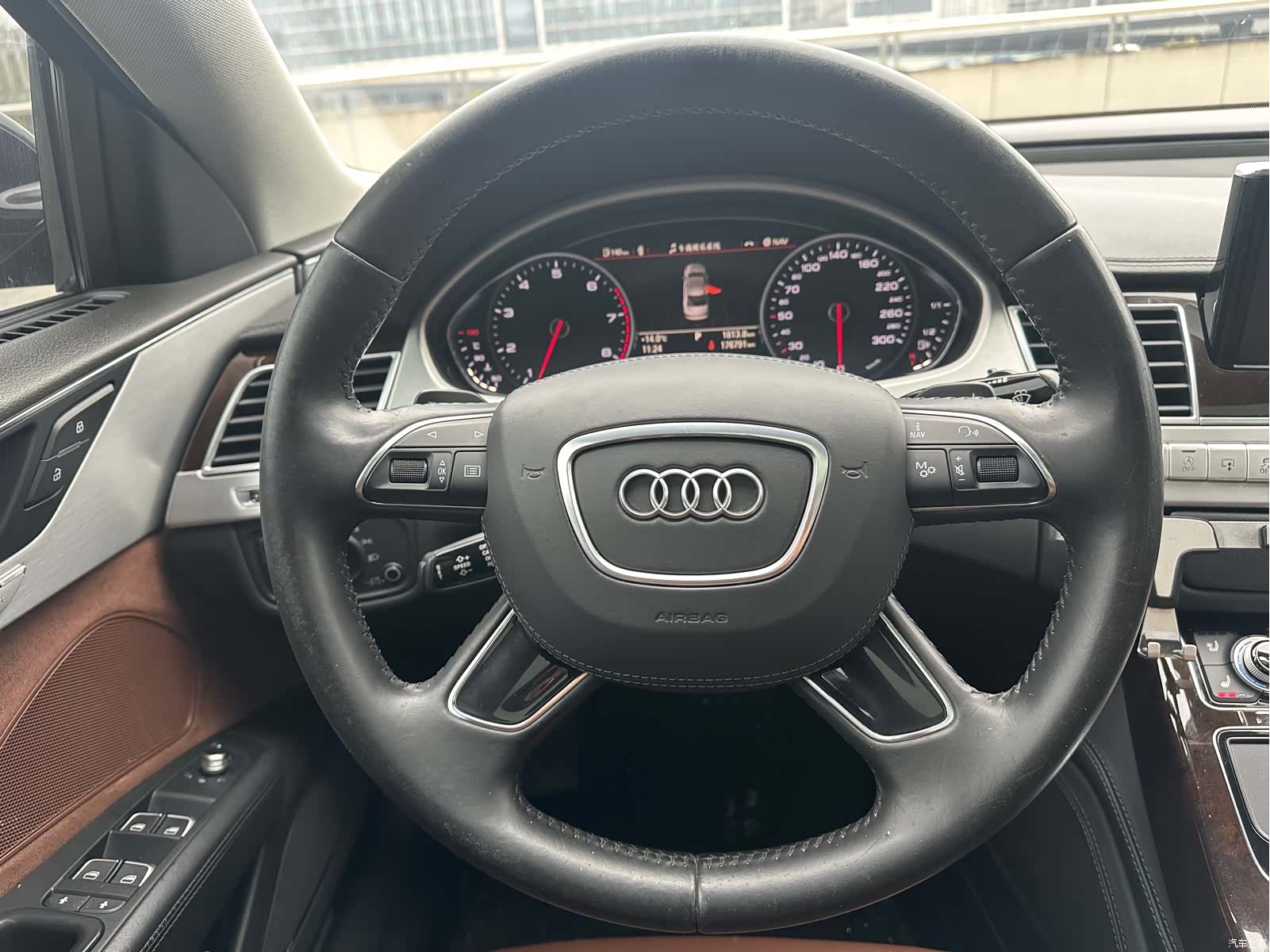 Audi A8L, 2014 19