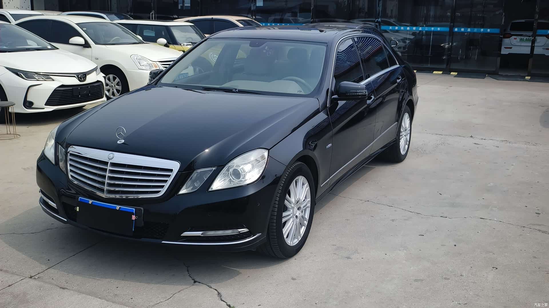 Mercedes-Benz E-Class, 2012 1