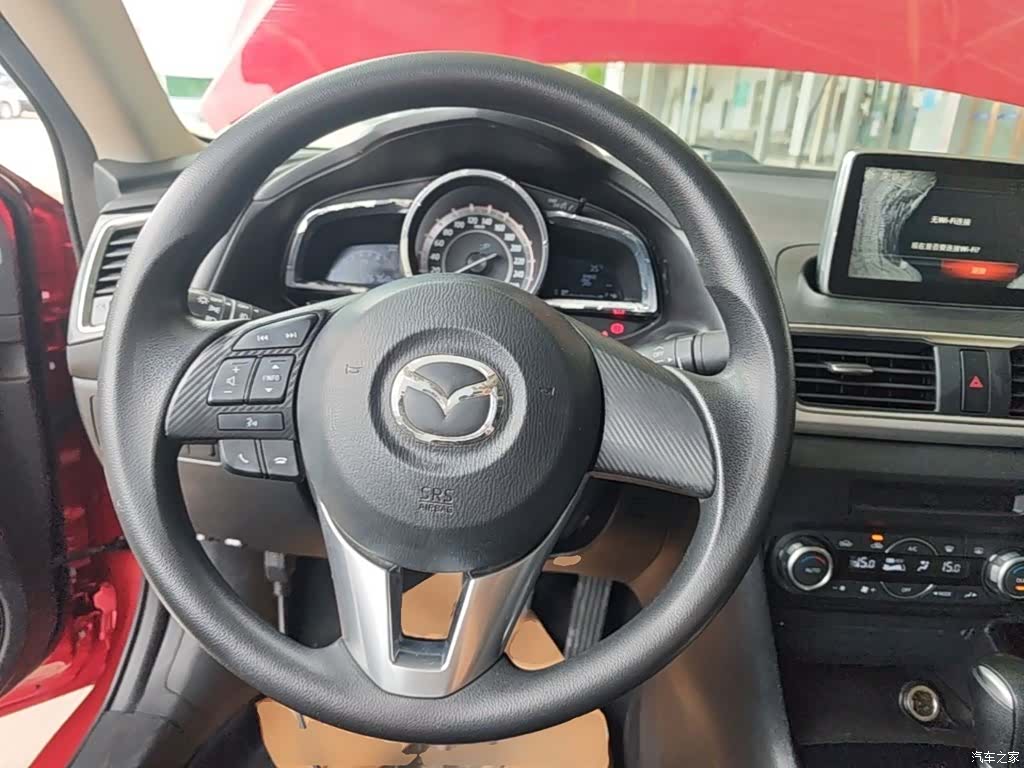 Mazda Mazda3, 2016 11
