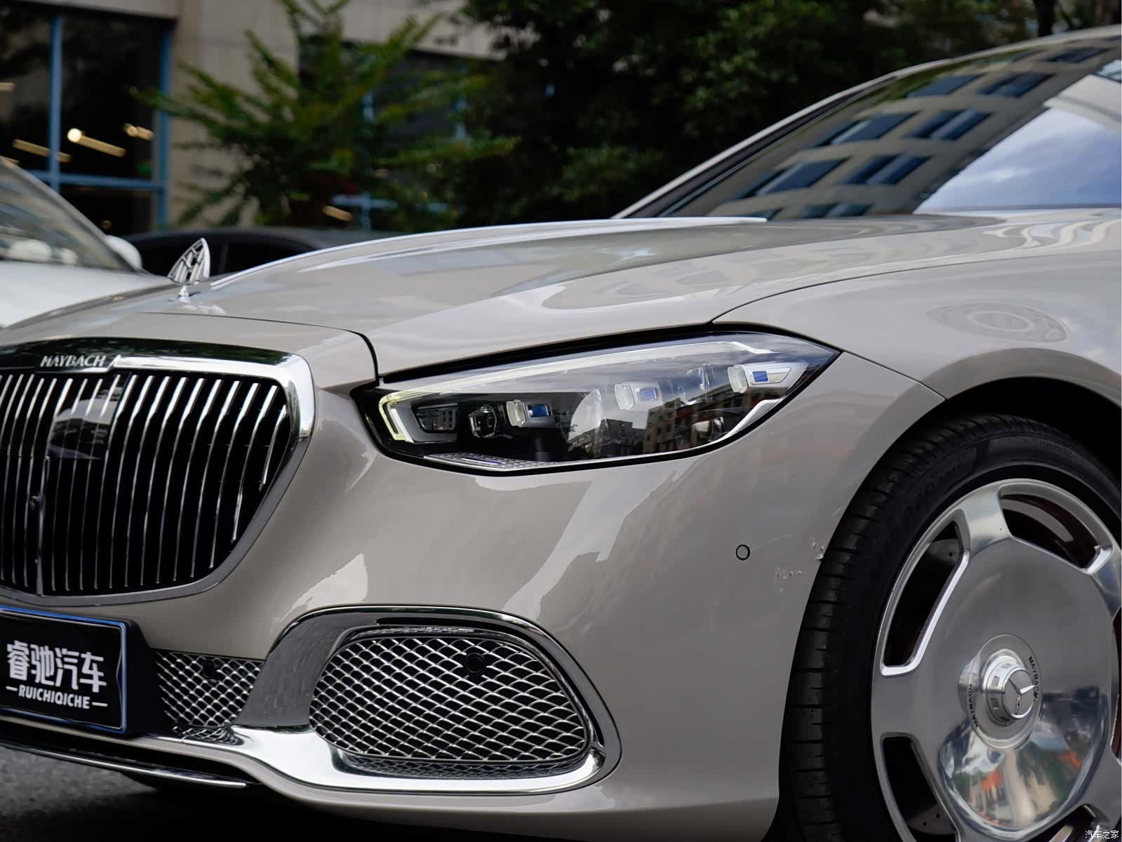 Maybach S-Class, 2023 все фото
