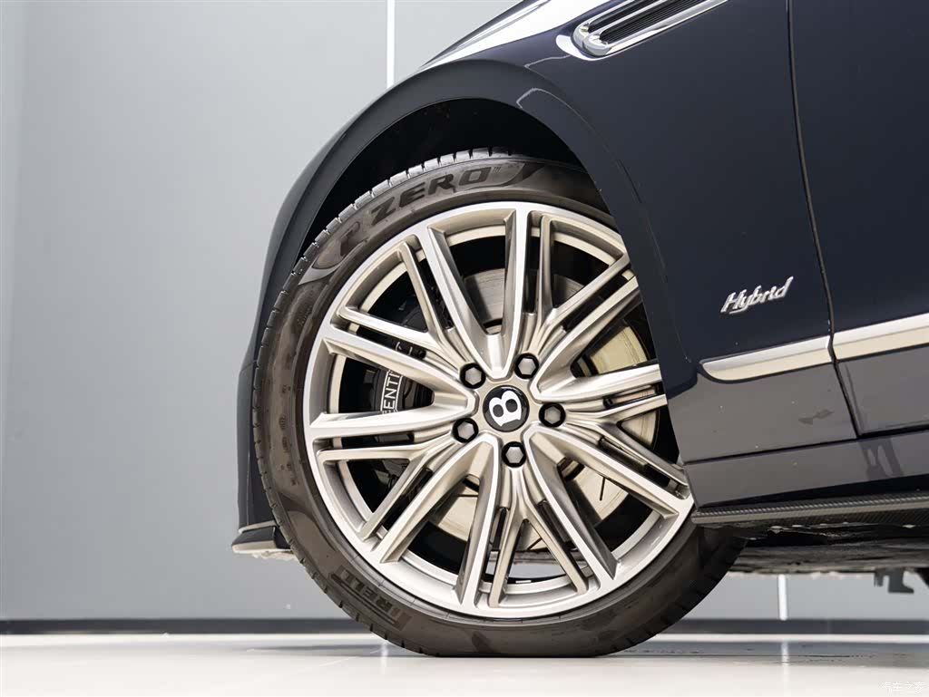 Bentley Flying Spur, 2023 все фото