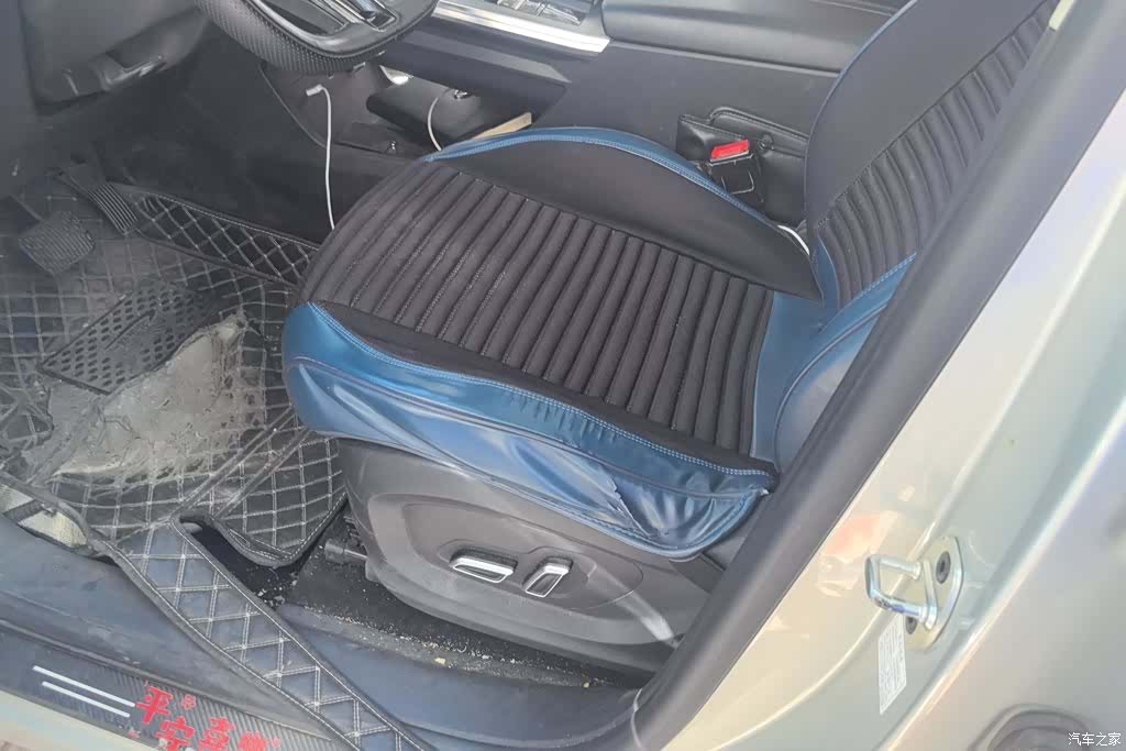 Roewe RX5, 2023 9
