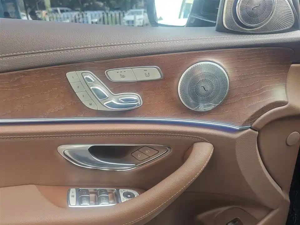Mercedes-Benz E-class Mercedes-Benz E-class