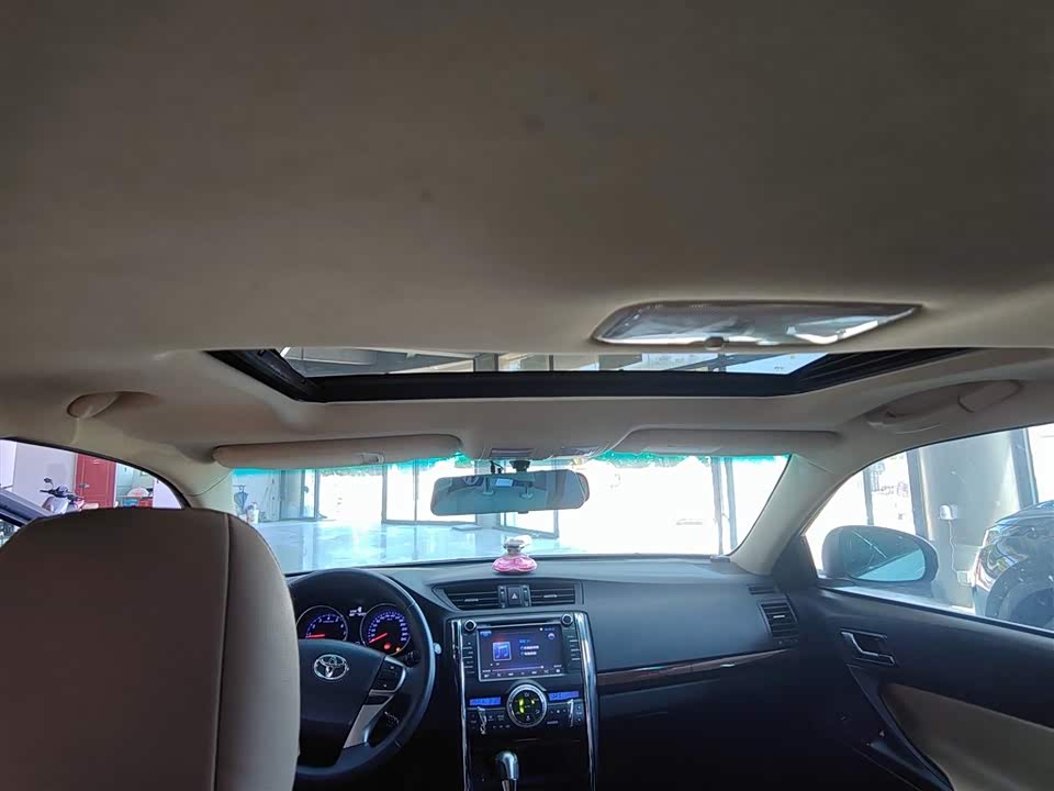 Toyota Reiz Toyota Reiz