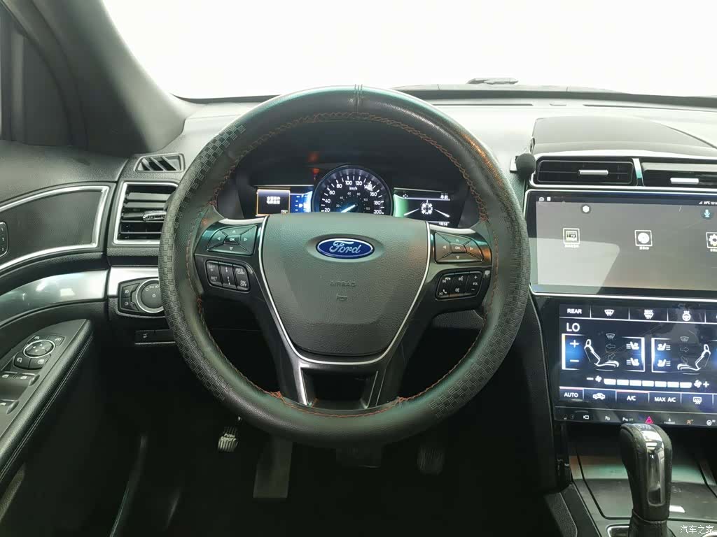 Ford Explorer, 2017 11