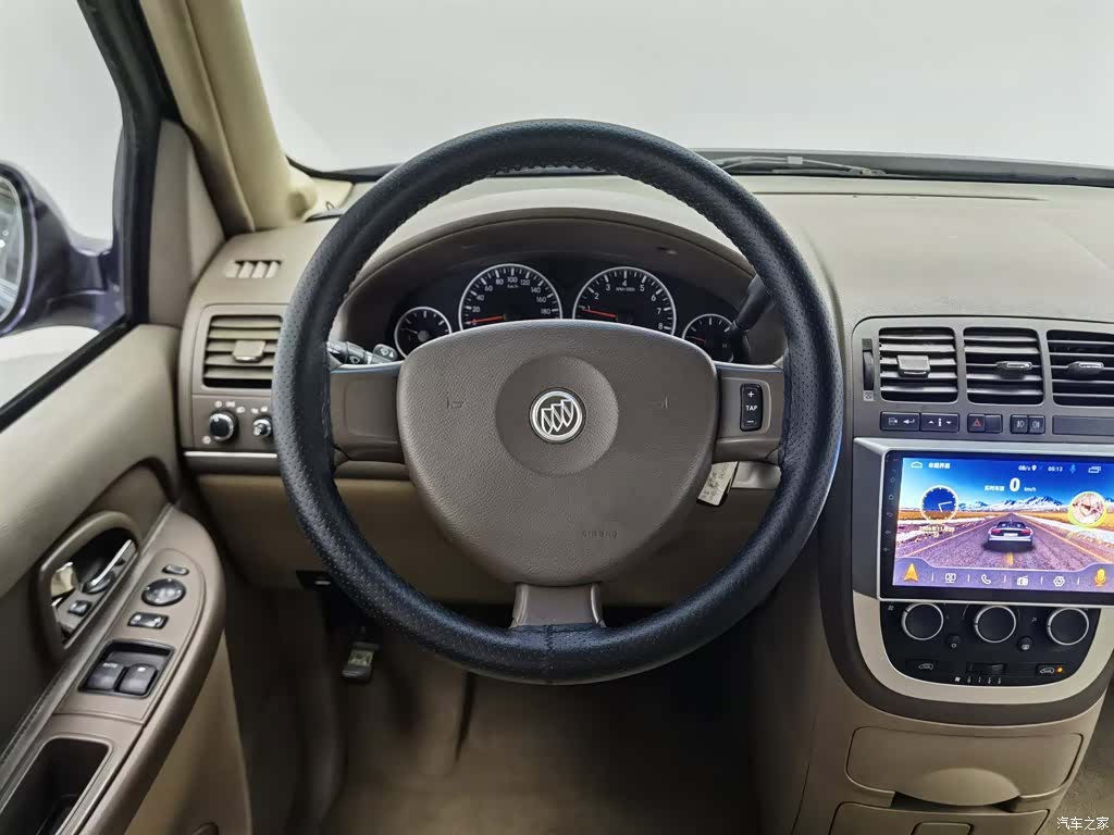 Buick GL8, 2016 11