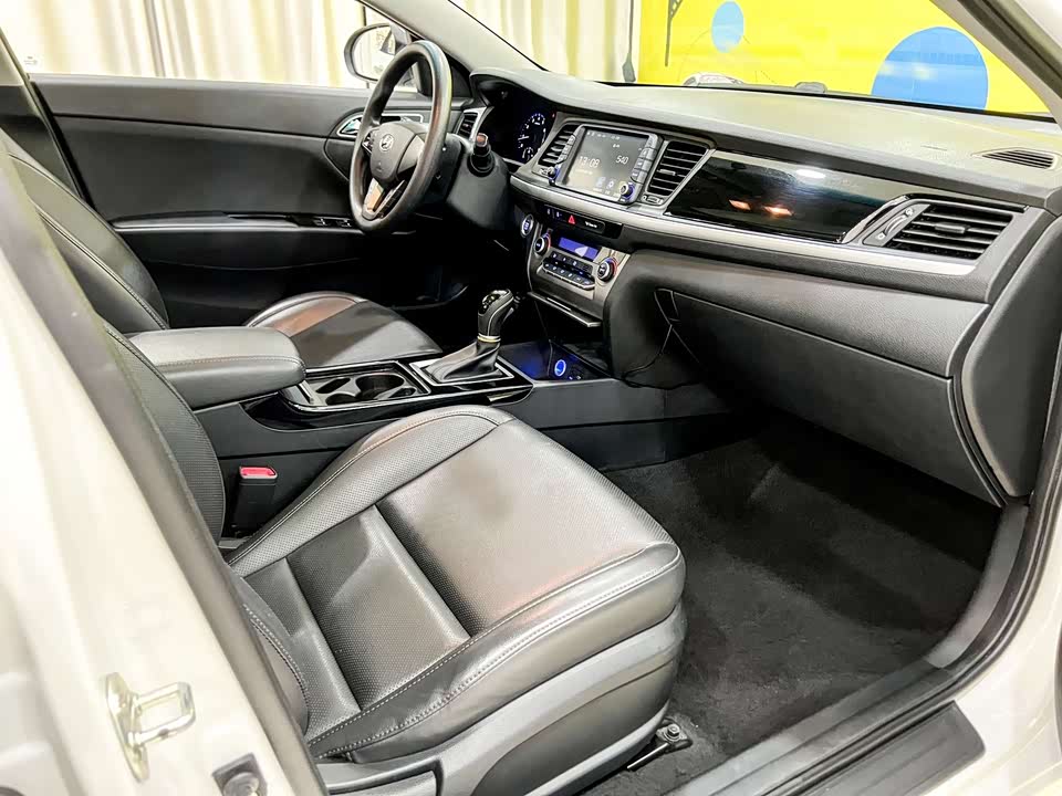 Hyundai Name picture