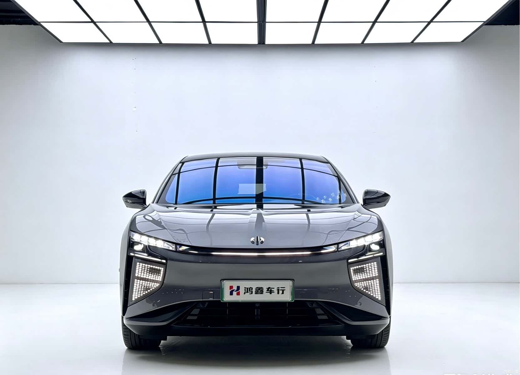 HiPhi X, 2022 2