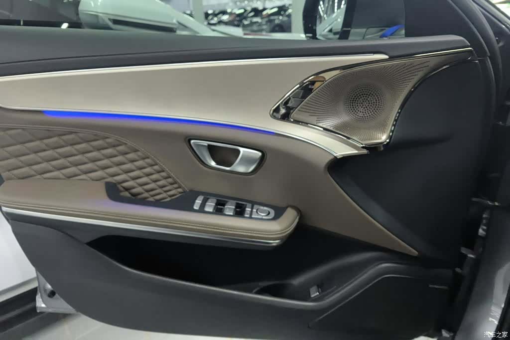 BYD Han, 2023 7