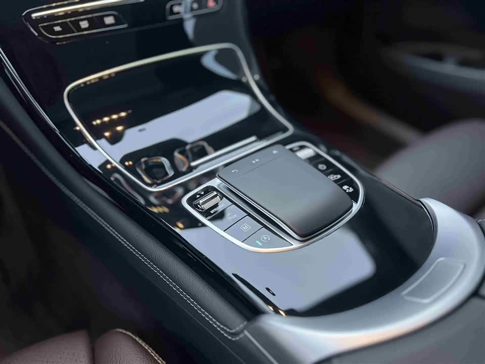 Mercedes-Benz GLC Mercedes-Benz GLC
