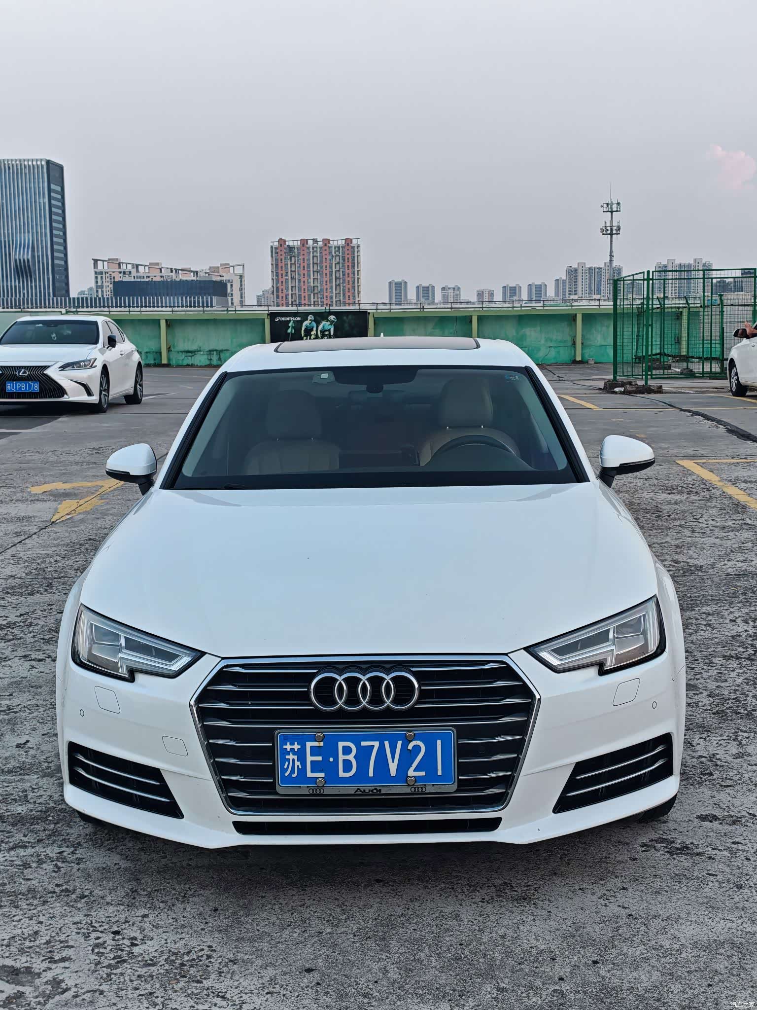 Audi A4L, 2017 1