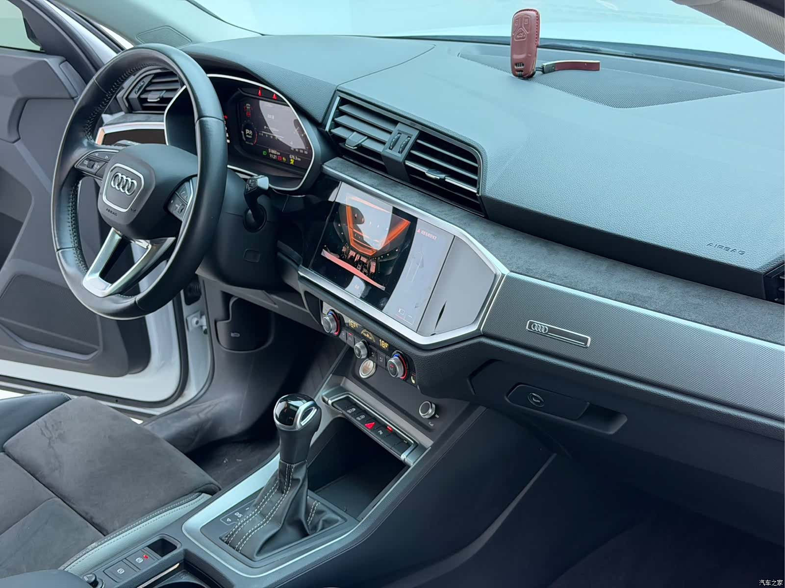 Audi Q3, 2023 11
