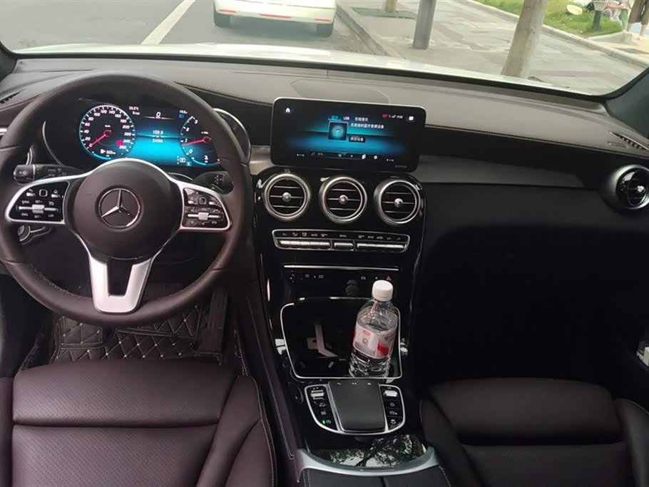 Mercedes-Benz GLC Mercedes-Benz GLC